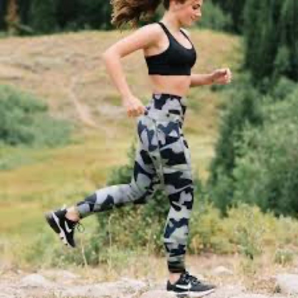 Zyia Light N Tight HiRise Camo 7/8 Leggings